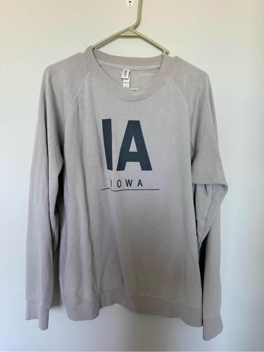 Iowa IA Graphic Crewneck Sweater - Light tan